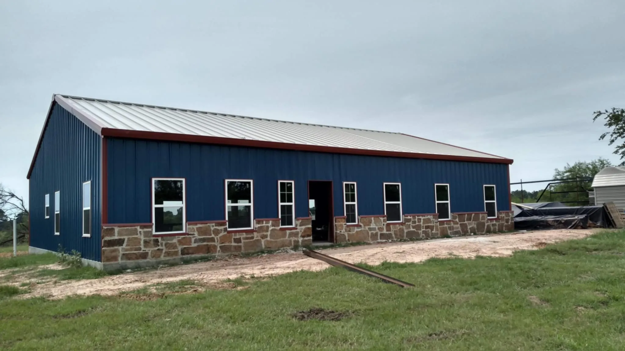 Custom metal building constructed by Terracotta Construction in Montgomery, TX